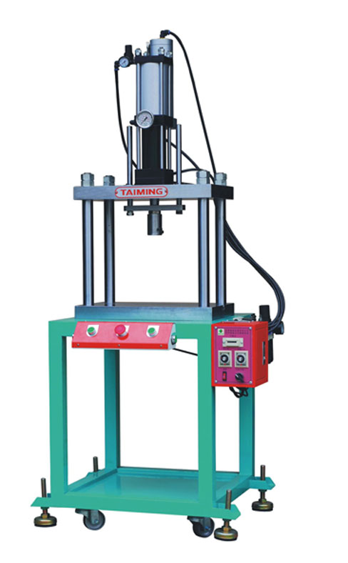 四柱增压压床