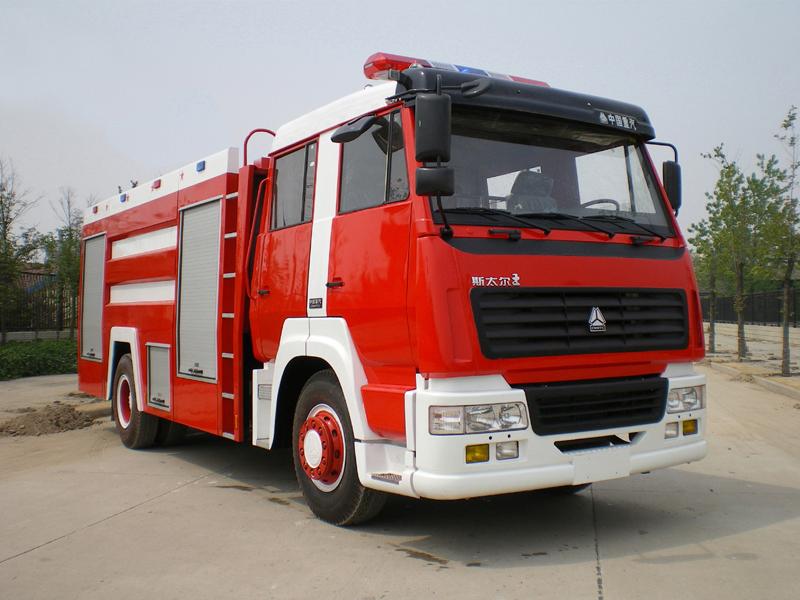 斯太尔单桥泡沫消防车(8-10t),厂家直销,服务有保障